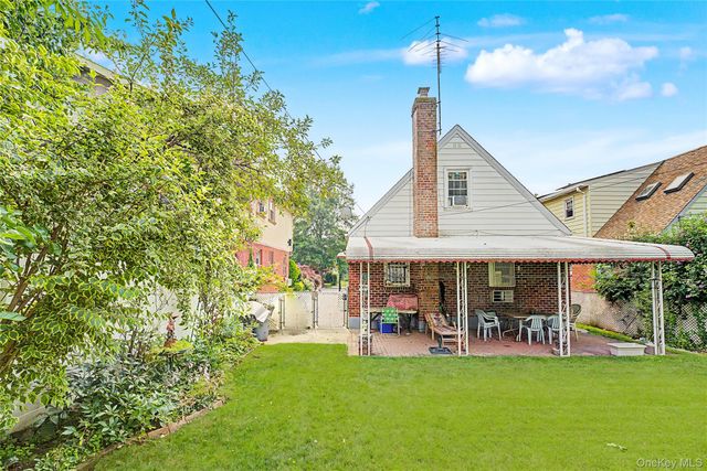 8007 250th Street, Bellerose, NY 11426