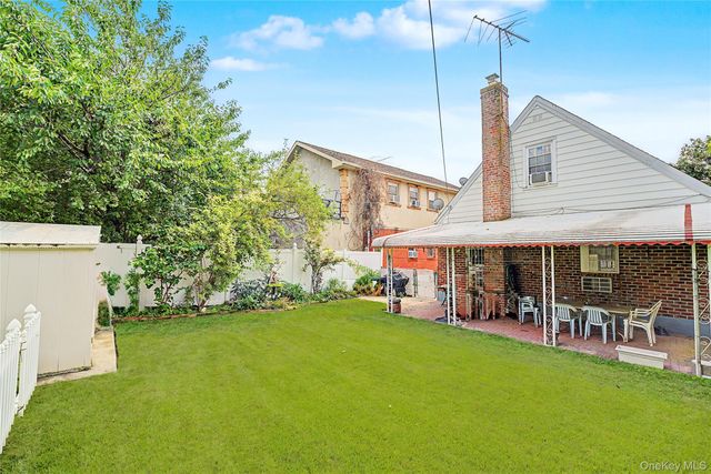 8007 250th Street, Bellerose, NY 11426