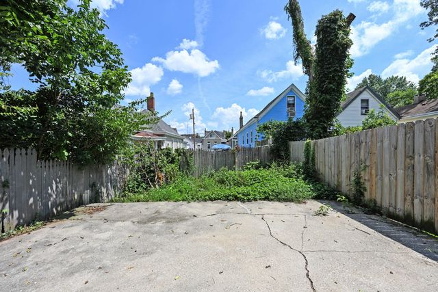 2032 Greenup Street, Covington, KY 41014