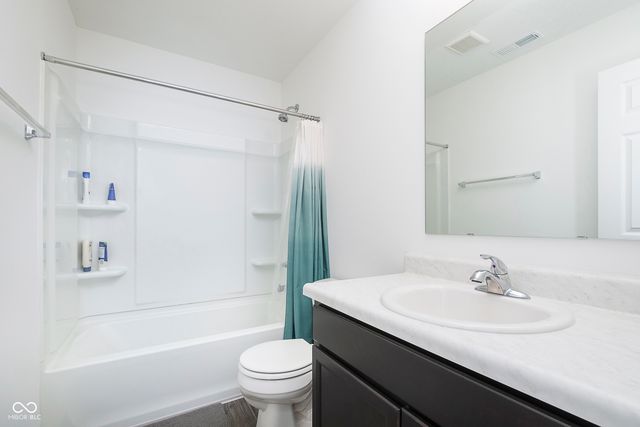 5844 Cherrywood Lane, Mccordsville, IN 46055