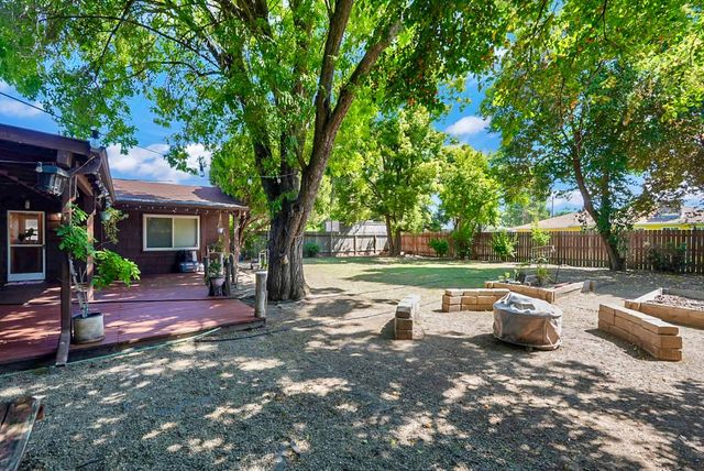 6516 N Pershing Ave, Stockton, CA 95207