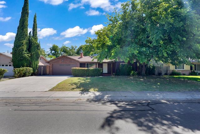 6516 N Pershing Ave, Stockton, CA 95207
