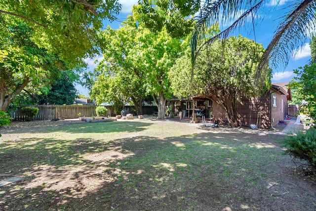 6516 N Pershing Ave, Stockton, CA 95207