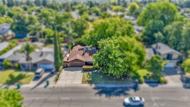 6516 N Pershing Ave, Stockton, CA 95207