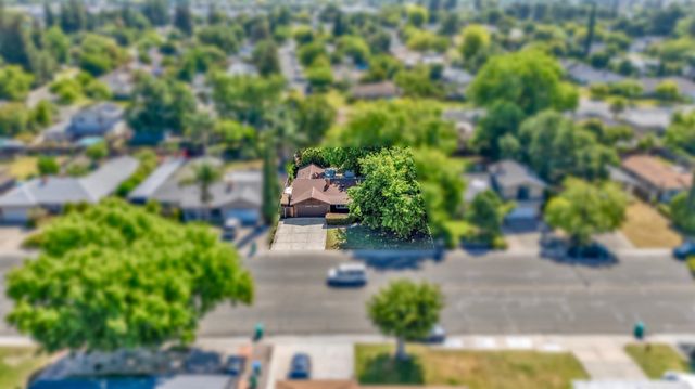 6516 N Pershing Ave, Stockton, CA 95207
