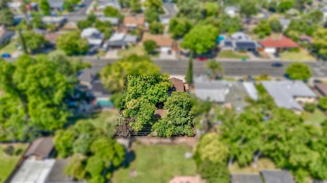 6516 N Pershing Ave, Stockton, CA 95207