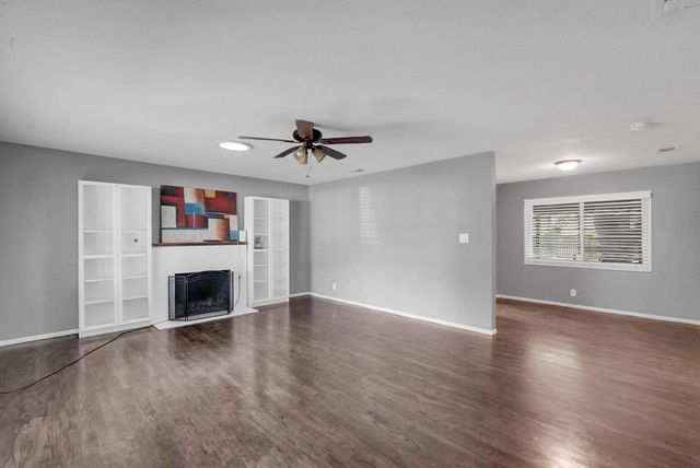 6516 N Pershing Ave, Stockton, CA 95207