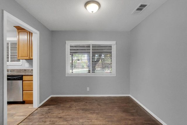 6516 N Pershing Ave, Stockton, CA 95207