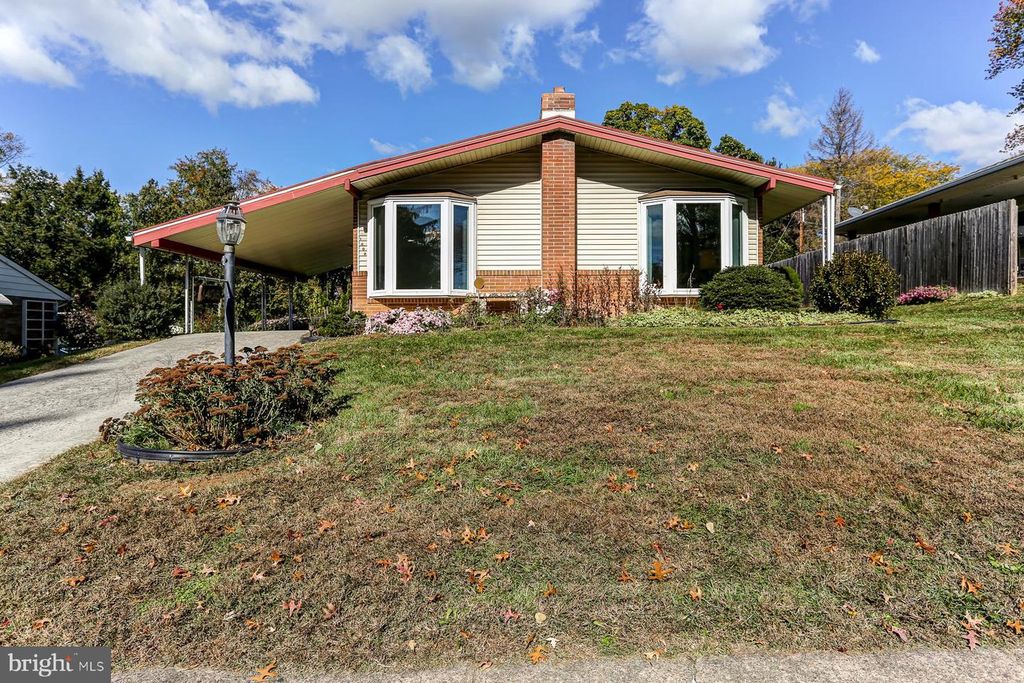 1406 CARLISLE RD, Camp Hill, PA 17011