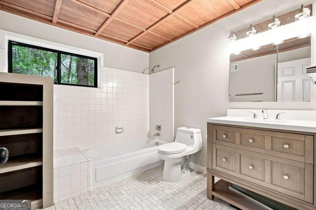 8810 North Mount Drive, Alpharetta, GA 30022