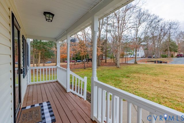 154 Black Creek Ln, Aylett, VA 23009