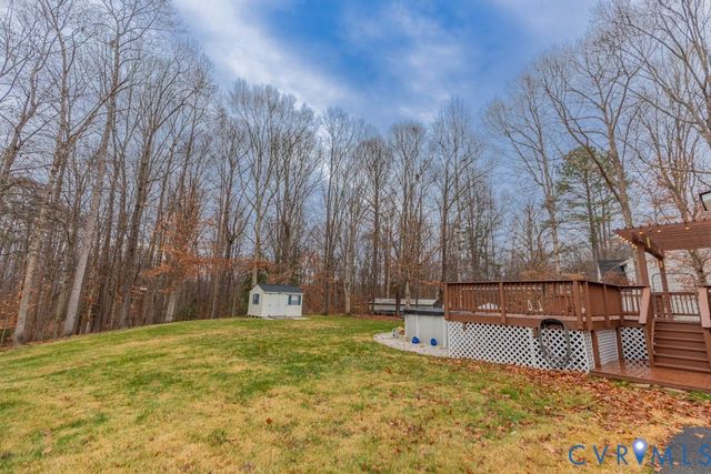 154 Black Creek Ln, Aylett, VA 23009