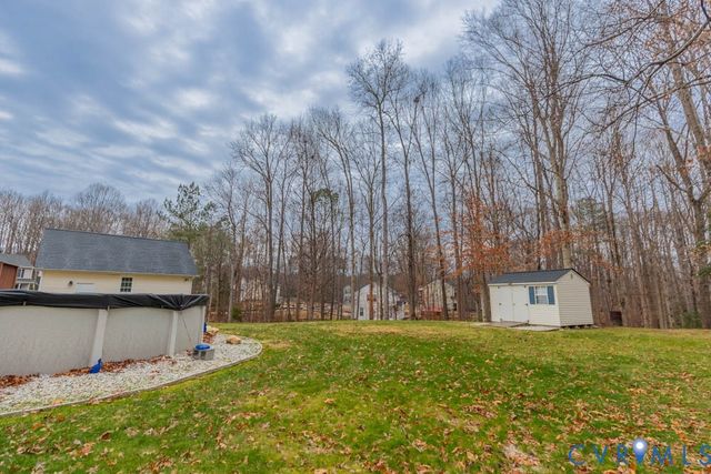 154 Black Creek Ln, Aylett, VA 23009