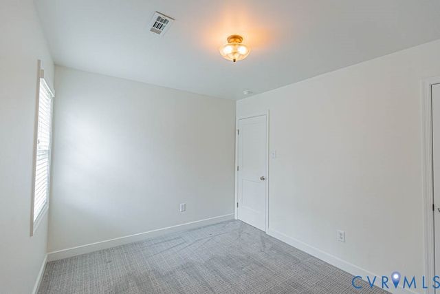 154 Black Creek Ln, Aylett, VA 23009