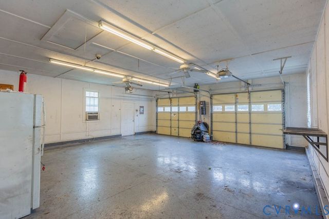 154 Black Creek Ln, Aylett, VA 23009