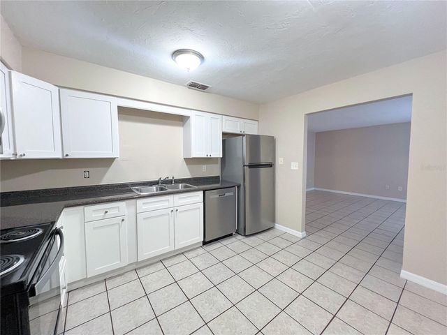 703 SW 69TH TERRACE B, Gainesville, FL 32607