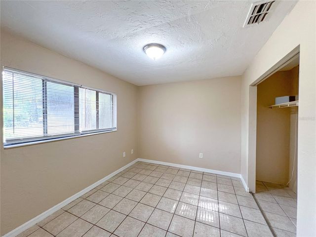 703 SW 69TH TERRACE B, Gainesville, FL 32607