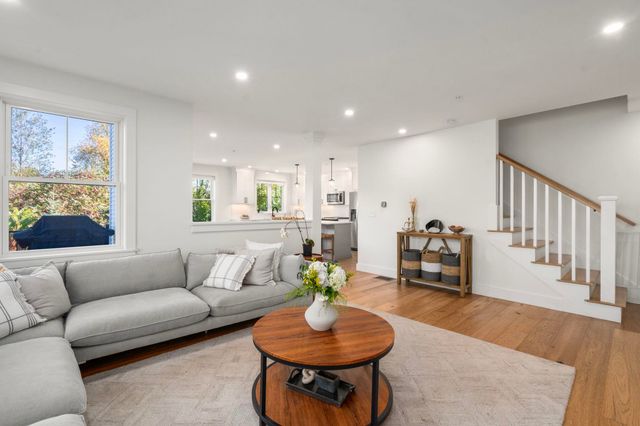 12 Founders Sq Unit A, Greenland, NH 03840