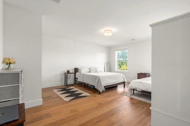 12 Founders Sq Unit A, Greenland, NH 03840