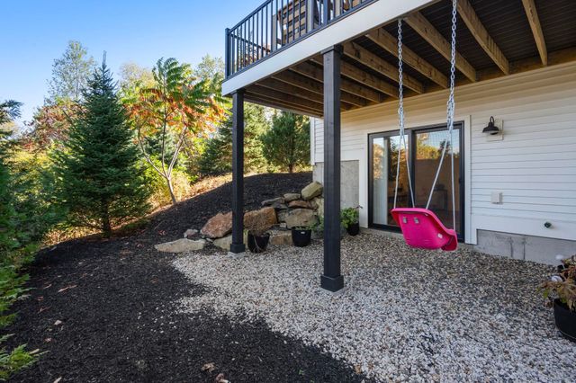 12 Founders Sq Unit A, Greenland, NH 03840