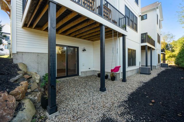 12 Founders Sq Unit A, Greenland, NH 03840