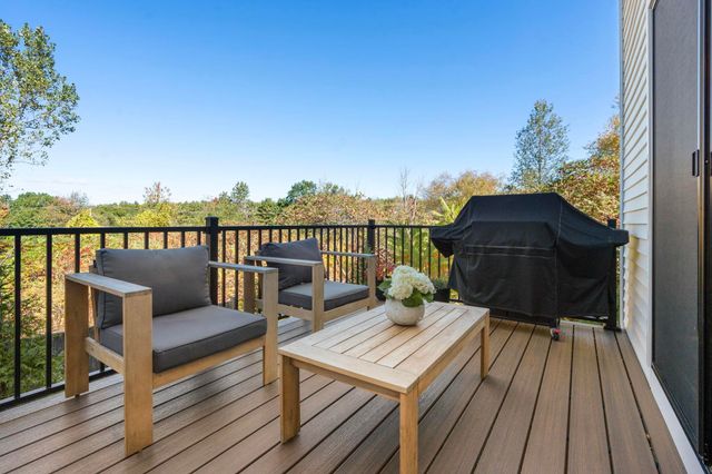 12 Founders Sq Unit A, Greenland, NH 03840