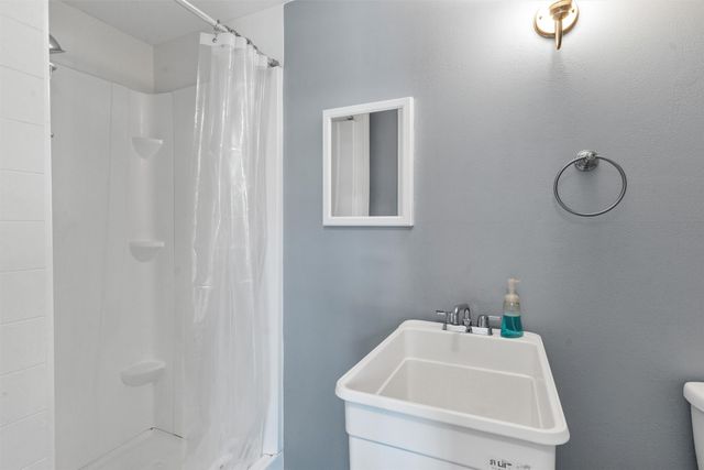 504 Hoover Road, Burleson, TX 76028