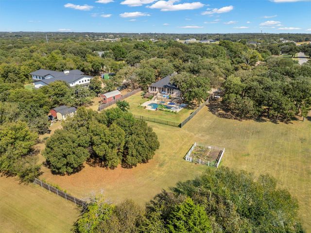 504 Hoover Road, Burleson, TX 76028