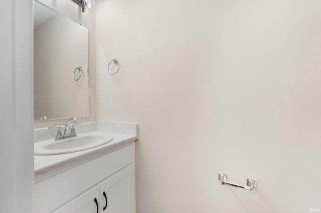 11132 Carob Thorn Trail, Roanoke, IN 46783