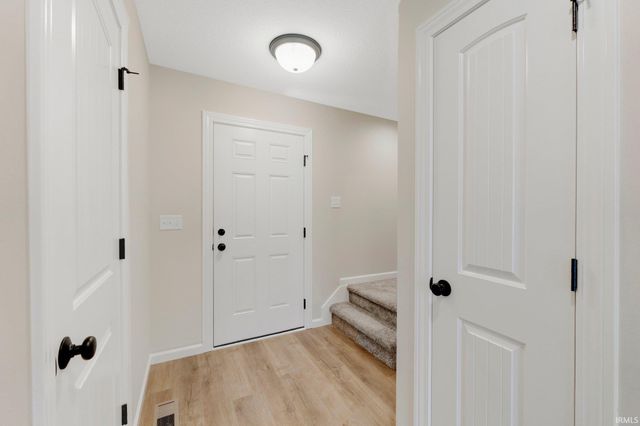 11132 Carob Thorn Trail, Roanoke, IN 46783