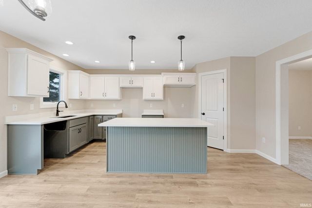 11132 Carob Thorn Trail, Roanoke, IN 46783