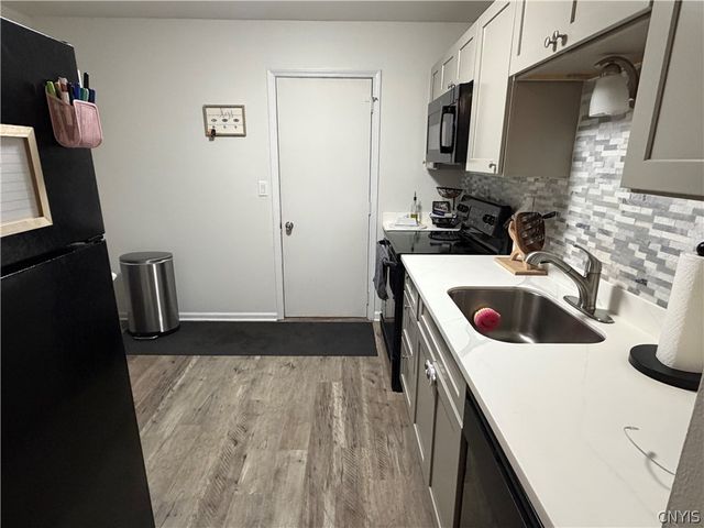 8269 Honeysuckle Drive, Clay, NY 13090