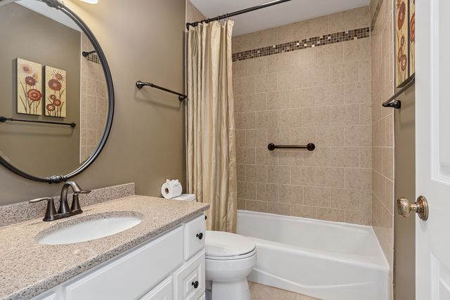 7822 W Arquilla Drive 7822, Palos Heights, IL 60463