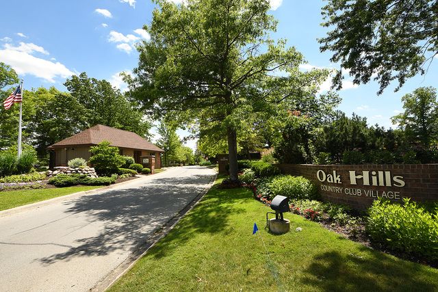 7822 W Arquilla Drive 7822, Palos Heights, IL 60463