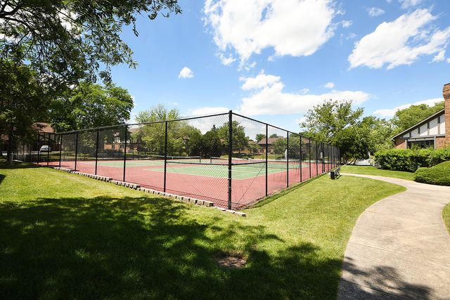 7822 W Arquilla Drive 7822, Palos Heights, IL 60463