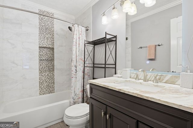 1402 N Crossing Drive NE, Atlanta, GA 30329
