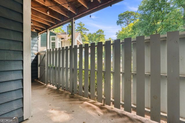 1402 N Crossing Drive NE, Atlanta, GA 30329