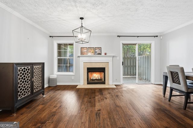 1402 N Crossing Drive NE, Atlanta, GA 30329