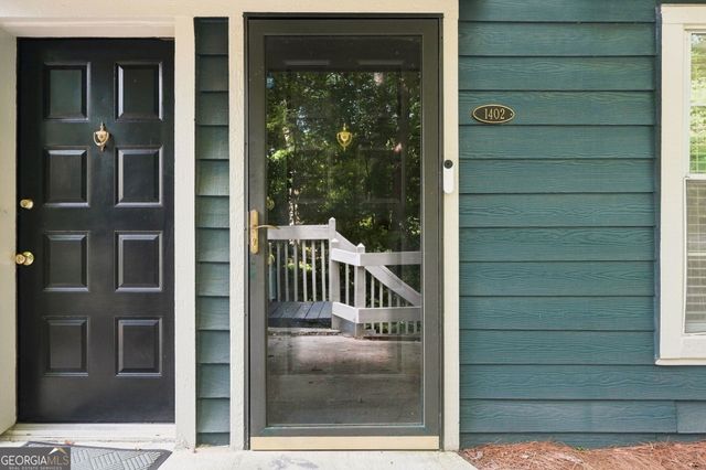 1402 N Crossing Drive NE, Atlanta, GA 30329
