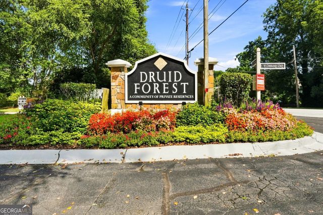 1402 N Crossing Drive NE, Atlanta, GA 30329