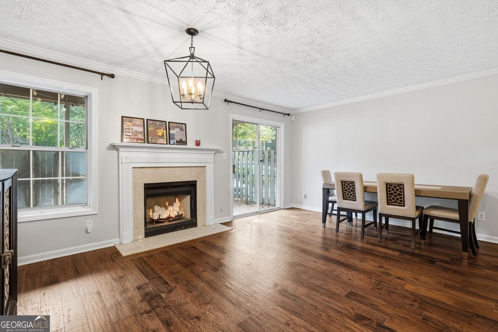 1402 N Crossing Drive NE, Atlanta, GA 30329