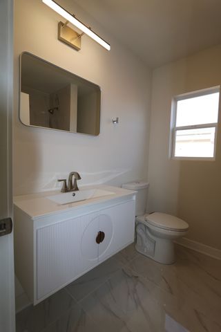 9242 S Throop Street, Chicago, IL 60620