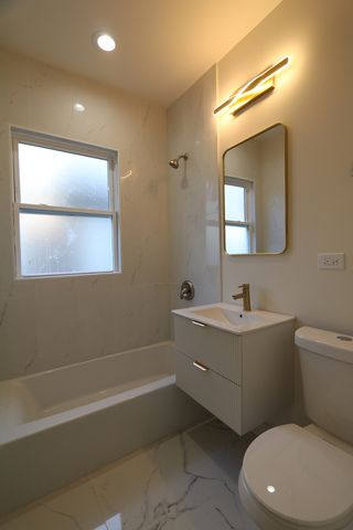 9242 S Throop Street, Chicago, IL 60620