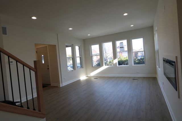 9242 S Throop Street, Chicago, IL 60620