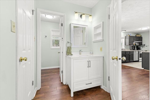 290 Dodee Lane, Union Hall, VA 24176