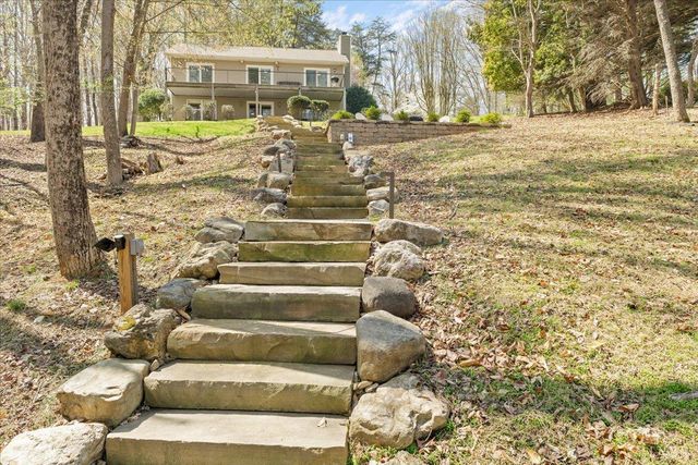 290 Dodee Lane, Union Hall, VA 24176