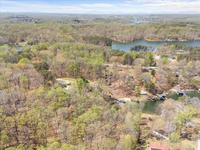 290 Dodee Lane, Union Hall, VA 24176