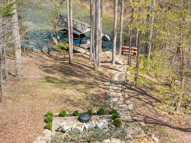 290 Dodee Lane, Union Hall, VA 24176