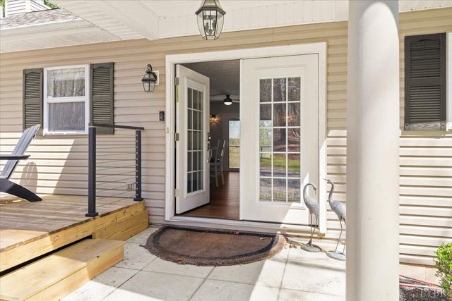 290 Dodee Lane, Union Hall, VA 24176