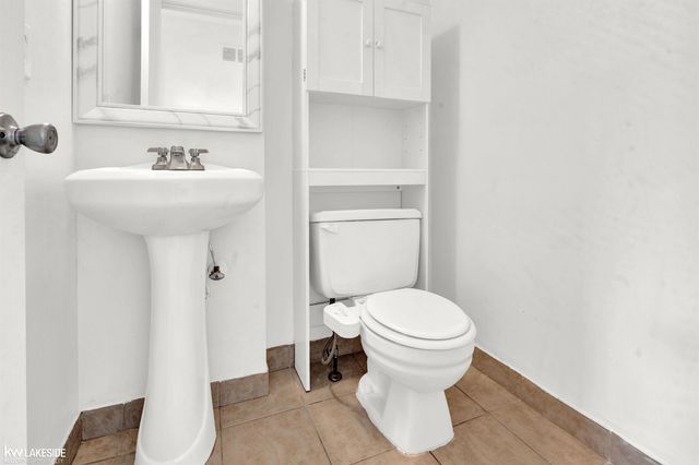 2216 Orchard Crest Street, Shelby Twp, MI 48317